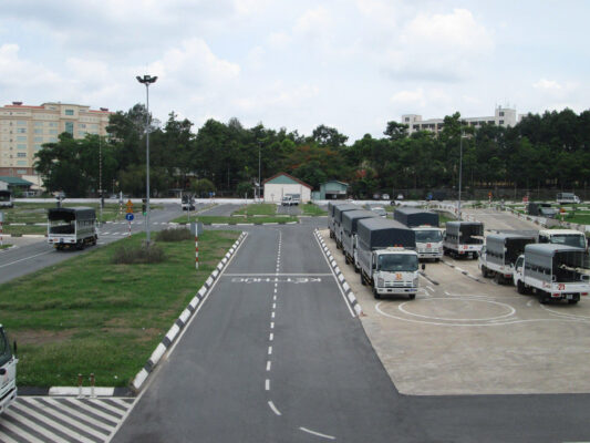 học lái xe b số sàn